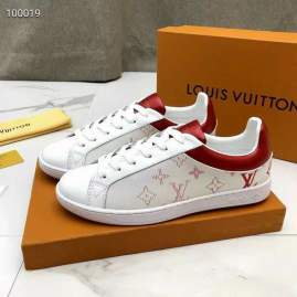Picture of Louis Vuitton Shoes _SKULVsz38-45jyq011315910